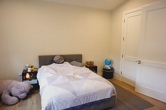 Enlarge photo 32