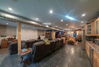 Enlarge photo 46