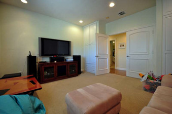 Enlarge photo 34