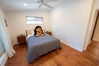 Enlarge photo 20