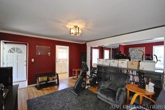 Enlarge photo 23