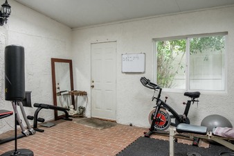 Enlarge photo 4