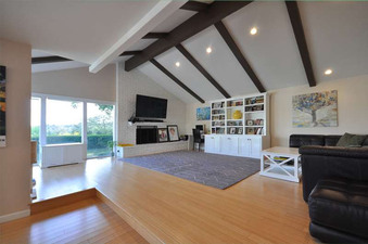 Enlarge photo 19