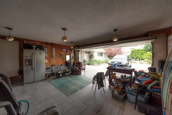 Enlarge photo 32