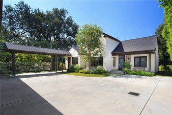 WOODLAND HILLS - DOLOROSA