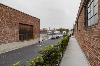 Enlarge photo 59