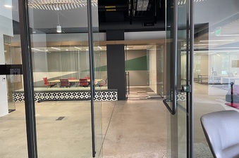 Enlarge photo 3