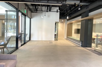 Enlarge photo 33