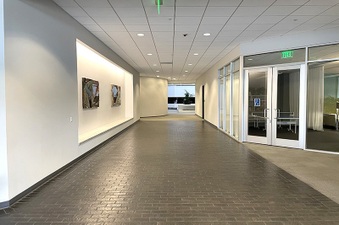 Enlarge photo 147