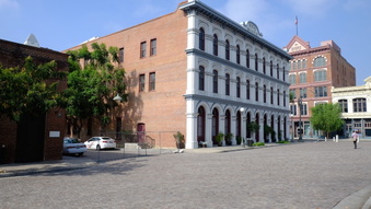 Enlarge photo 8