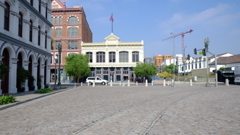 Enlarge photo 10