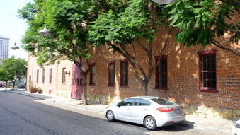 Enlarge photo 19