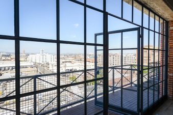 Enlarge photo 21