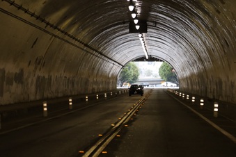 Enlarge photo 9