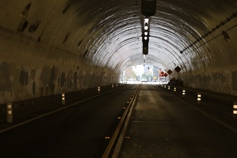 Enlarge photo 17