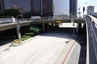 4th St