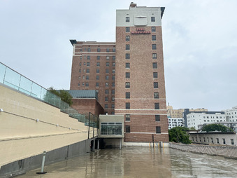 Enlarge photo 19
