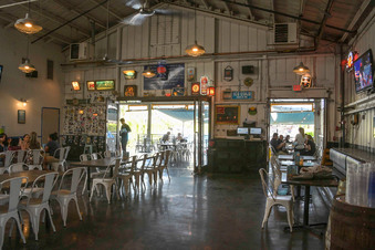 Enlarge photo 8