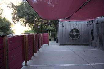 Enlarge photo 40