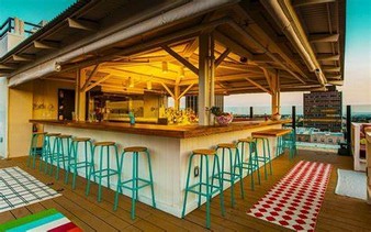MAMA SHELTER ROOFTOP BAR