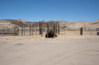 Enlarge photo 16