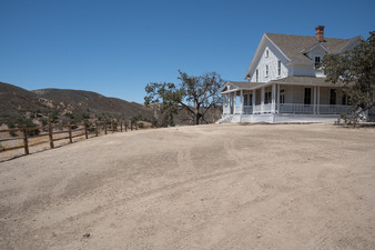 Enlarge photo 24