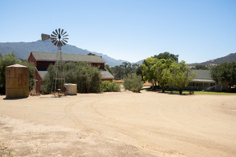 Enlarge photo 18