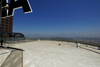 Enlarge photo 69