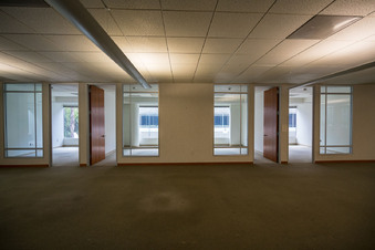 Enlarge photo 93