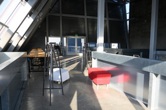 Enlarge photo 23