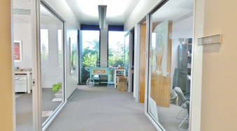 Enlarge photo 52