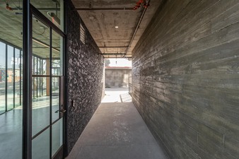 Enlarge photo 116