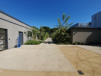 Enlarge photo 21