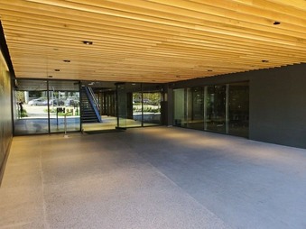 Enlarge photo 120