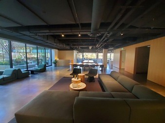 Enlarge photo 43