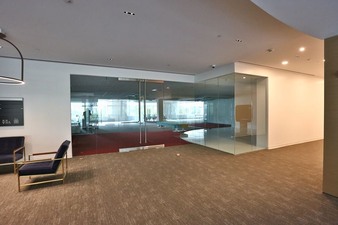 Enlarge photo 35