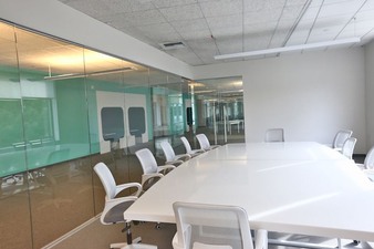 Enlarge photo 21