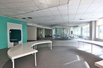 Enlarge photo 19