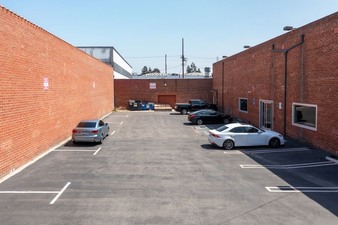 Enlarge photo 2