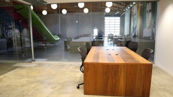Enlarge photo 21
