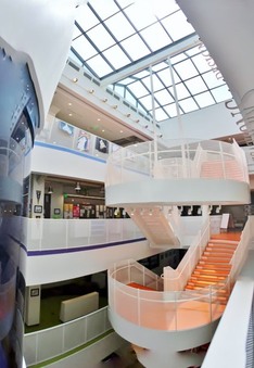 Enlarge photo 18