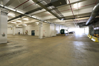 Enlarge photo 105