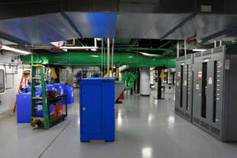 Enlarge photo 84