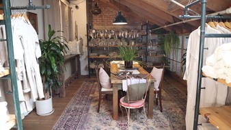 Enlarge photo 46