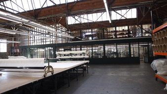 Enlarge photo 59