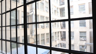 Enlarge photo 37