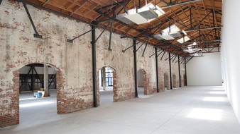 Enlarge photo 33