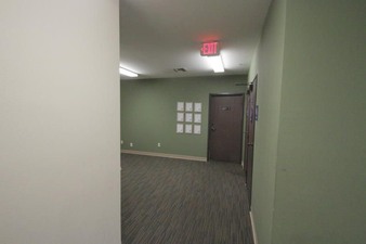 Enlarge photo 30