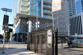 Enlarge photo 8