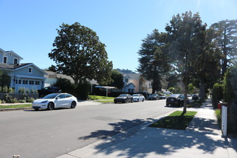 Enlarge photo 12